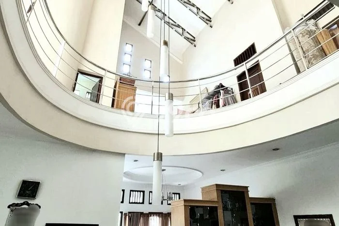Dijual Rumah Premium dengan Fasilitas Sekitar Lengkap di Kiaracondong, Bandung Dijual Rumah Premium dengan Fasilitas Sekitar Lengkap di Kiaracondong, Bandung