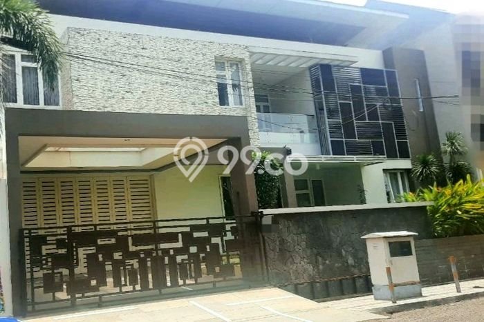 Siap Huni Rumah Mewah 6 Kamar di Karawang Barat Dekat ke Mana Pun Siap Huni Rumah Mewah 6 Kamar di Karawang Barat Dekat ke Mana Pun
