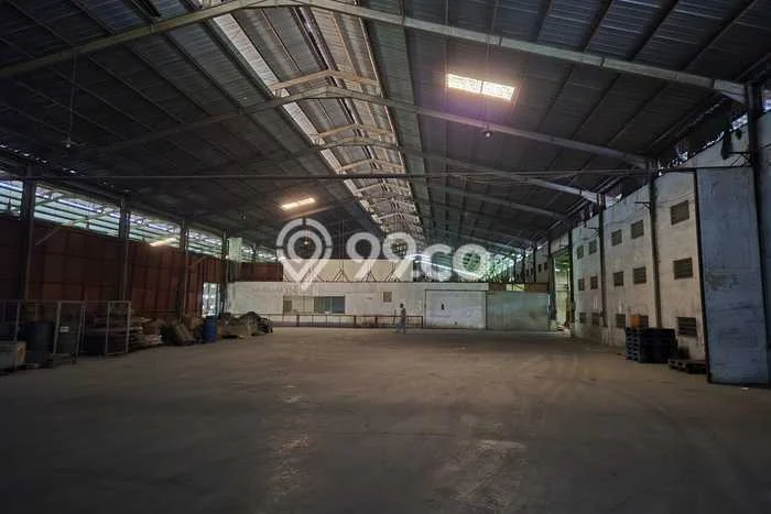 Unit Gudang Disewa Lokasi Cikarang Selatan, Bekasi Spesifikasi Luas Bangunan 5706m2 Unit Gudang Disewa Lokasi Cikarang Selatan, Bekasi Spesifikasi Luas Bangunan 5706m2