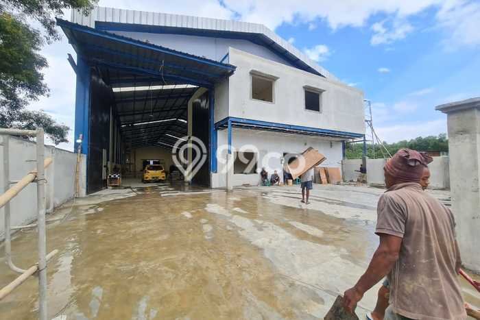 Unit Gudang Paling Strategis di Lippo Cikarang Cikarang dengan LB 1520m2 Unit Gudang Paling Strategis di Lippo Cikarang Cikarang dengan LB 1520m2