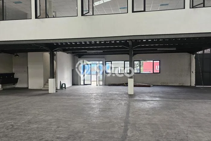 Gudang bagus disewakan di Cikarang Pusat Bekasi dengan LB 1188m2 harga sewa terbaik Gudang bagus disewakan di Cikarang Pusat Bekasi dengan LB 1188m2 harga sewa terbaik