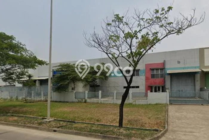 Gudang Disewa di Cikarang Pusat, Bekasi, LT 1610m2 / LB 1300m2 Gudang Disewa di Cikarang Pusat, Bekasi, LT 1610m2 / LB 1300m2