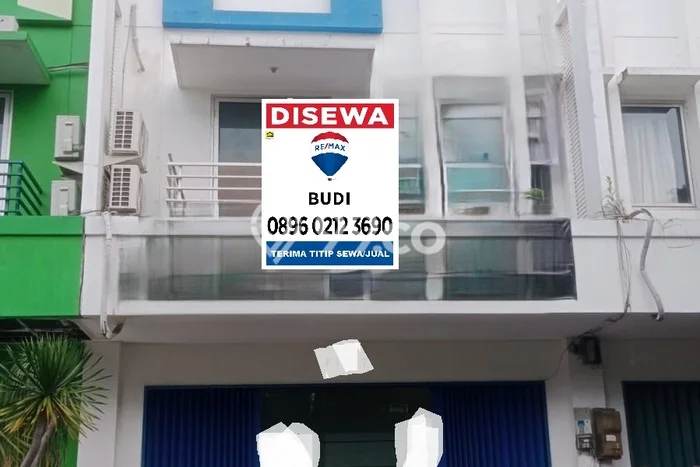 Ruko untuk disewa di Kelapa Gading punya LT 102m2 & LB 300m2 harga sewa kompetitif Ruko untuk disewa di Kelapa Gading punya LT 102m2 & LB 300m2 harga sewa kompetitif