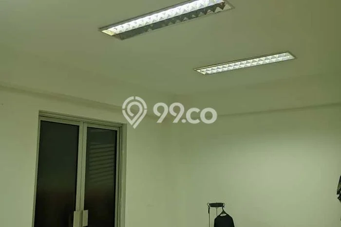 Ruko untuk disewa di Kelapa Gading punya LT 102m2 & LB 300m2 harga sewa kompetitif Ruko untuk disewa di Kelapa Gading punya LT 102m2 & LB 300m2 harga sewa kompetitif