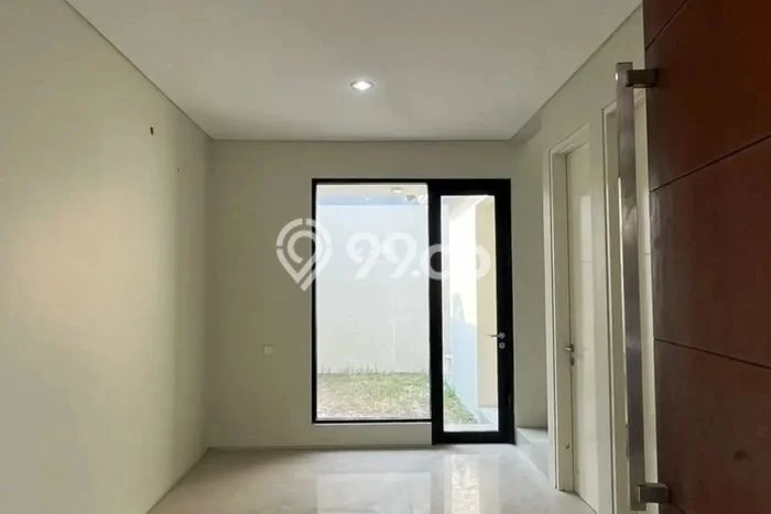 Rumah di , 3 KM, Lingkungan Berkembang Rumah di , 3 KM, Lingkungan Berkembang