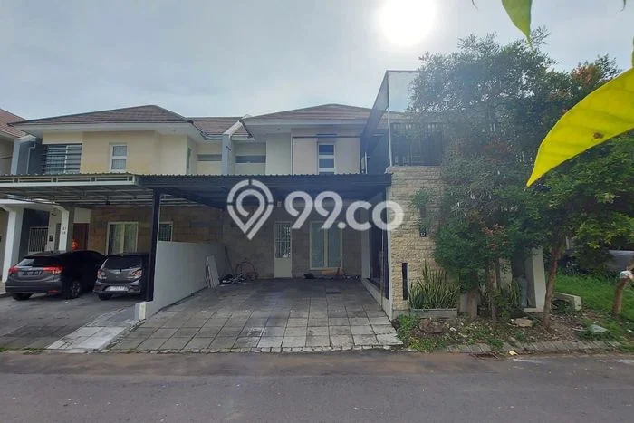 Disewakan! Rumah 4 Kamar Tidur &
4 Kamar Mandi di Citraland, Surabaya Disewakan! Rumah 4 Kamar Tidur &
4 Kamar Mandi di Citraland, Surabaya
