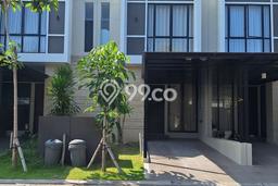 Disewakan Rumah Harga Terjangkau di Citraland Surabaya dengan 3 Kamar Tidur Disewakan Rumah Harga Terjangkau di Citraland Surabaya dengan 3 Kamar Tidur