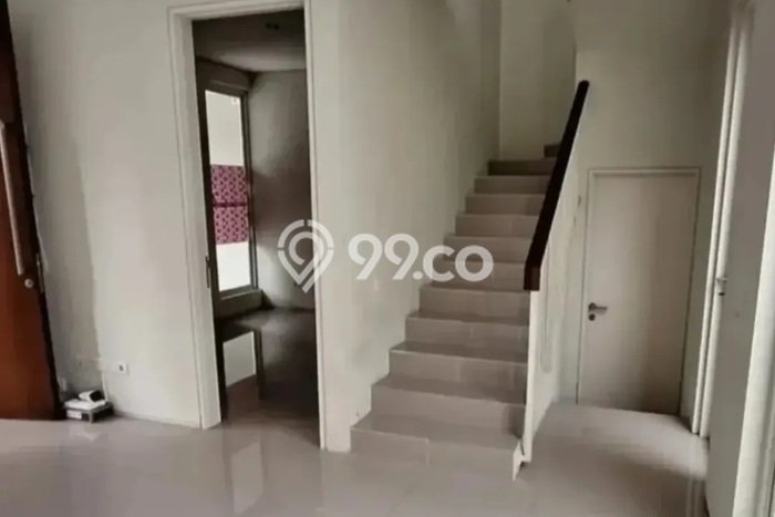 Disewakan! Rumah 3 Kamar Tidur &
2 Kamar Mandi di Citraland, Surabaya Disewakan! Rumah 3 Kamar Tidur &
2 Kamar Mandi di Citraland, Surabaya