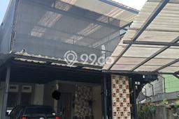 For Sale Rumah 6 Kamar Lokasi Strategis Nyaman dan Strategis di Antapani For Sale Rumah 6 Kamar Lokasi Strategis Nyaman dan Strategis di Antapani