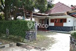 Hunian Mewah LB 400m2 Siap Pakai Desain Elegan di Burangrang, Bandung Hunian Mewah LB 400m2 Siap Pakai Desain Elegan di Burangrang, Bandung
