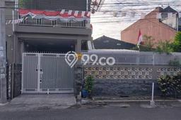 Dijual Hunian Rumah Terawat 4 Kamar di Turangga, Bandung Dijual Hunian Rumah Terawat 4 Kamar di Turangga, Bandung
