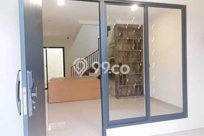 Jarang Ada! Rumah Sewa 4 Kamar Nyaman Siap Huni Gading Serpong Jarang Ada! Rumah Sewa 4 Kamar Nyaman Siap Huni Gading Serpong