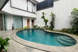 For Sale Rumah Elit Exclusive di Kebayoran Baru, Jakarta Selatan For Sale Rumah Elit Exclusive di Kebayoran Baru, Jakarta Selatan