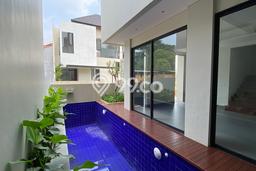 Jual Rumah Mewah Elegan Dengan View Eksklusif di Cinere, Jakarta Selatan Jual Rumah Mewah Elegan Dengan View Eksklusif di Cinere, Jakarta Selatan