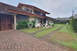 Rumah Elit LB 500m2 Siap Pakai Desain Elegan di Cireundeu, Tangerang Rumah Elit LB 500m2 Siap Pakai Desain Elegan di Cireundeu, Tangerang