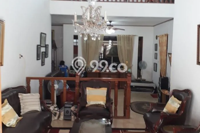 Rumah Mewah LB 300m2 Siap Pakai Desain Elegan di Bekasi, Bekasi Rumah Mewah LB 300m2 Siap Pakai Desain Elegan di Bekasi, Bekasi