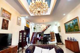 Hunian Mewah LB 400m2 Siap Pakai Desain Elegan di Bintaro, Tangerang Selatan Hunian Mewah LB 400m2 Siap Pakai Desain Elegan di Bintaro, Tangerang Selatan