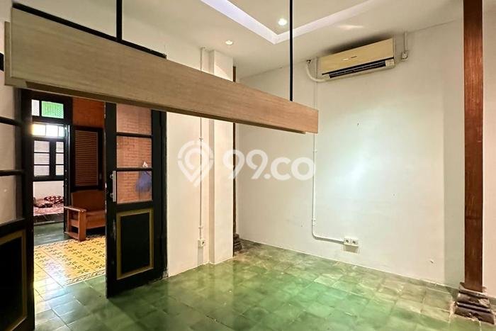 Rumah Luxury Modern Siap Huni di Bintaro Tangerang Selatan Rumah Luxury Modern Siap Huni di Bintaro Tangerang Selatan