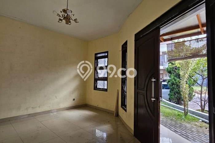 Rumah Elit LB 200m2 Siap Huni Desain Elegan di Singgasana, Bandung Rumah Elit LB 200m2 Siap Huni Desain Elegan di Singgasana, Bandung