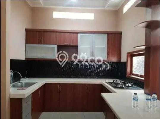 Jarang Ada! Rumah Sewa 5 Kamar Nyaman Siap Huni Mekar Wangi Jarang Ada! Rumah Sewa 5 Kamar Nyaman Siap Huni Mekar Wangi