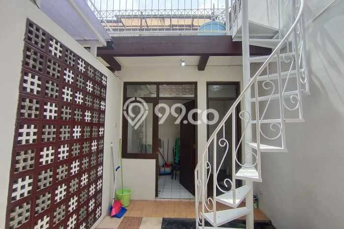 Disewakan Rumah Murah di Kota Baru Parahyangan Bandung Punya 4 Kamar Tidur Disewakan Rumah Murah di Kota Baru Parahyangan Bandung Punya 4 Kamar Tidur