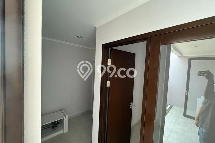 Disewakan! Rumah 4 Kamar Tidur &
4 Kamar Mandi di Podomoro Park Bandung, Bandung Disewakan! Rumah 4 Kamar Tidur &
4 Kamar Mandi di Podomoro Park Bandung, Bandung