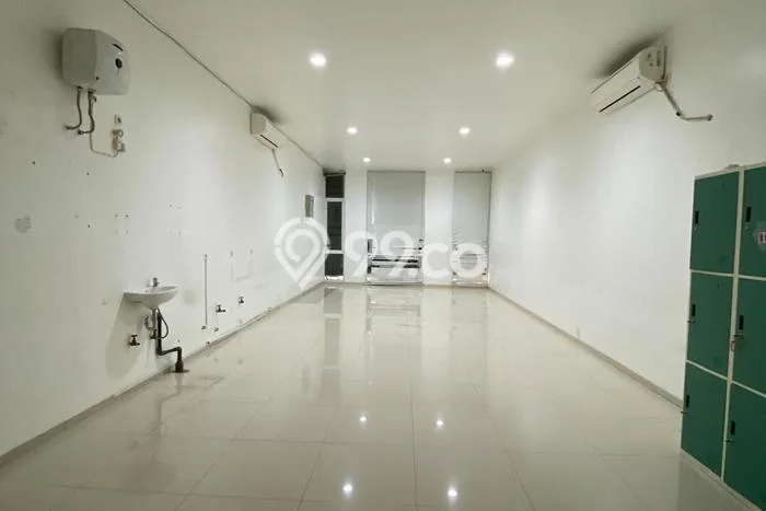 FOR RENT! Ruko di Pasteur Cocok untuk Bisnis 185m2 FOR RENT! Ruko di Pasteur Cocok untuk Bisnis 185m2