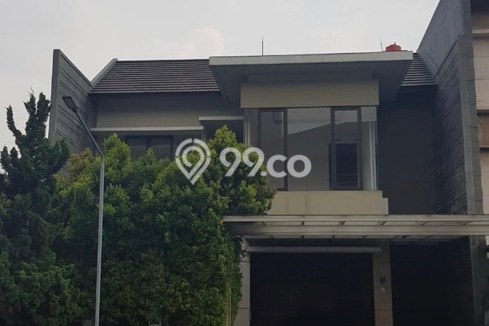 Rumah Elit Modern Tanpa Renovasi di Singgasana Bandung Rumah Elit Modern Tanpa Renovasi di Singgasana Bandung