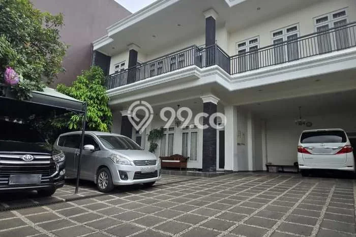 Rumah Eksklusif Siap Huni di Jakarta Selatan Fasilitas Lengkap Rumah Eksklusif Siap Huni di Jakarta Selatan Fasilitas Lengkap