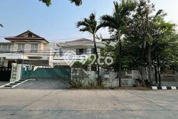 Rumah Elit LB 430m2 Siap Huni Desain Elegan di Green Garden, Jakarta Barat Rumah Elit LB 430m2 Siap Huni Desain Elegan di Green Garden, Jakarta Barat