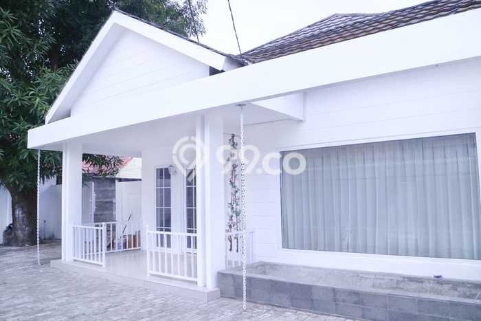 Ready to Use! Luxury House LT 500m2 Desain Elegan di Cirebon Kota Ready to Use! Luxury House LT 500m2 Desain Elegan di Cirebon Kota
