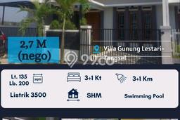 Ready to Use! Luxury House LT 135m2 Desain Modern di Jombang Ready to Use! Luxury House LT 135m2 Desain Modern di Jombang