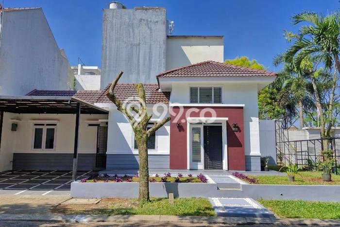 Rumah Elit Modern Tanpa Renovasi di Kota Baru Parahyangan Bandung Rumah Elit Modern Tanpa Renovasi di Kota Baru Parahyangan Bandung