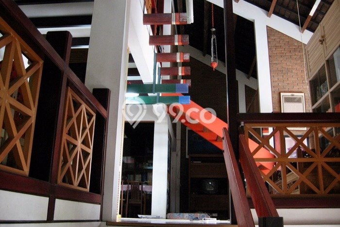 Jual Rumah Luas Elegan Dengan View Eksklusif di Dago Pakar, Bandung Jual Rumah Luas Elegan Dengan View Eksklusif di Dago Pakar, Bandung