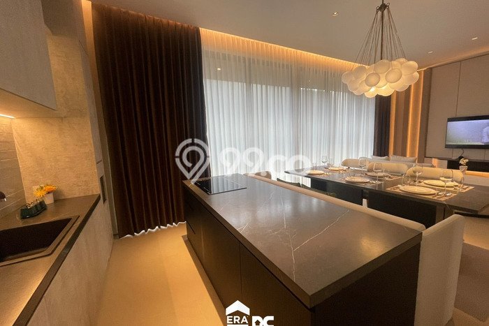 Rumah Mewah LB 271m2 Siap Huni Desain Elegan di Candi Golf, Semarang Rumah Mewah LB 271m2 Siap Huni Desain Elegan di Candi Golf, Semarang