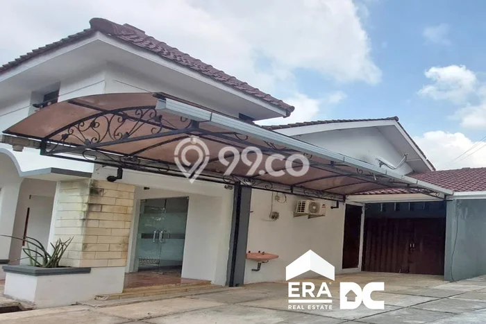 Rumah Cantik Siap Pakai Di Gajah Mungkur Luas 200m2 Lokasi Strategis Rumah Cantik Siap Pakai Di Gajah Mungkur Luas 200m2 Lokasi Strategis