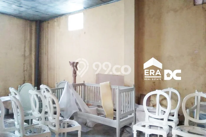 KAWASAN BISNIS! Gudang di Tahunan, Luas 1200m², Jalan Raya KAWASAN BISNIS! Gudang di Tahunan, Luas 1200m², Jalan Raya