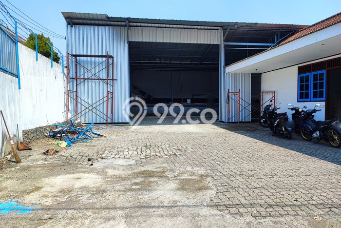 Gudang untuk disewa di Semarang Barat punya LT 500m2 & LB 220m2 harga sewa kompetitif Gudang untuk disewa di Semarang Barat punya LT 500m2 & LB 220m2 harga sewa kompetitif