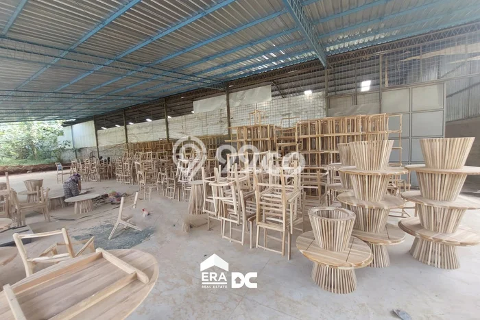 Gudang Komersial Dijual di Jepara Jepara LT 2431m2 & LB 2300m2 Gudang Komersial Dijual di Jepara Jepara LT 2431m2 & LB 2300m2