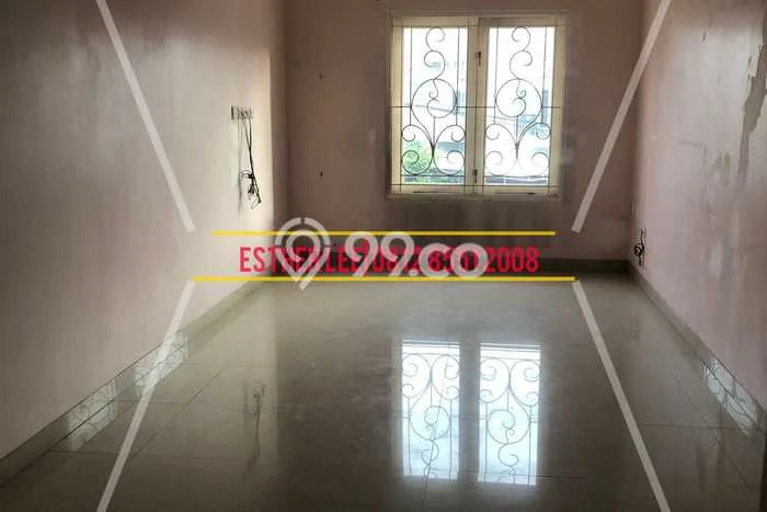 For Sale! Luxury House LT 144m2 Desain Elegan di Daan Mogot For Sale! Luxury House LT 144m2 Desain Elegan di Daan Mogot