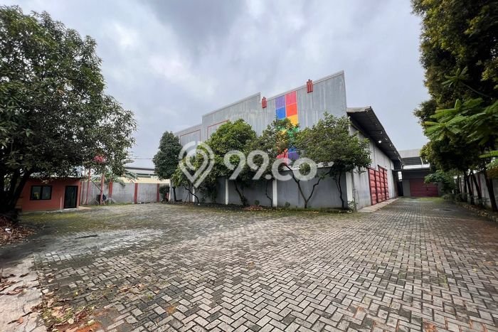 Area Ramai! Pabrik Dijual di Sepatan untuk Bisnis Luas Bangunan 1400m2 Area Ramai! Pabrik Dijual di Sepatan untuk Bisnis Luas Bangunan 1400m2