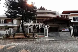 Jual Rumah Luas Elegan Dengan View Eksklusif di Taman Palem, Jakarta Barat Jual Rumah Luas Elegan Dengan View Eksklusif di Taman Palem, Jakarta Barat