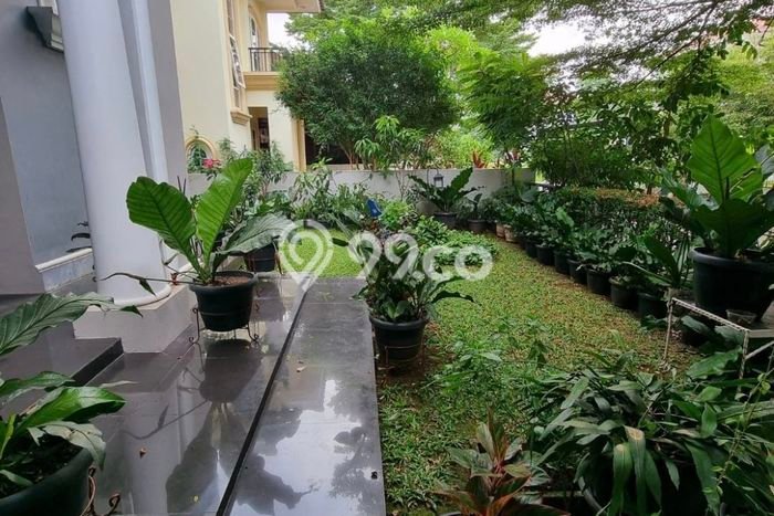 Rumah Elit LB 330m2 Siap Huni Desain Elegan di BSD Puspita Loka, Tangerang Rumah Elit LB 330m2 Siap Huni Desain Elegan di BSD Puspita Loka, Tangerang