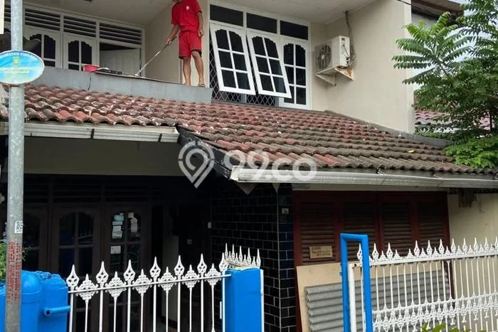 Jual Rumah Minimalis Bagus Punya 5 KT di Karawaci Tangerang SHM Jual Rumah Minimalis Bagus Punya 5 KT di Karawaci Tangerang SHM