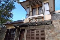 Lokasi strategis! Rumah siap huni disewakan di BSD LB 225m2 Lokasi strategis! Rumah siap huni disewakan di BSD LB 225m2