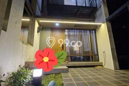 Disewakan! Rumah 2 Kamar Tidur &
1 Kamar Mandi di BSD, Tangerang Disewakan! Rumah 2 Kamar Tidur &
1 Kamar Mandi di BSD, Tangerang