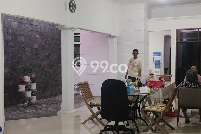 Dijual Rumah Premium dengan Fasilitas Sekitar Komplit di Colomadu, Solo Dijual Rumah Premium dengan Fasilitas Sekitar Komplit di Colomadu, Solo