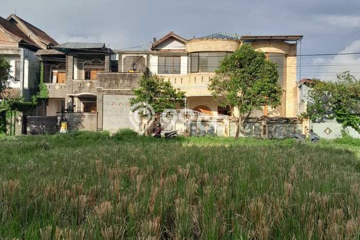 Unit Komersial Dijual di Denpasar Selatan Denpasar Luas Tanah 230m2, Luas Bangunan 430m2 Unit Komersial Dijual di Denpasar Selatan Denpasar Luas Tanah 230m2, Luas Bangunan 430m2