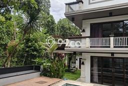 Vila Kawasan , Luas 450m2m², Area Nyaman Vila Kawasan , Luas 450m2m², Area Nyaman