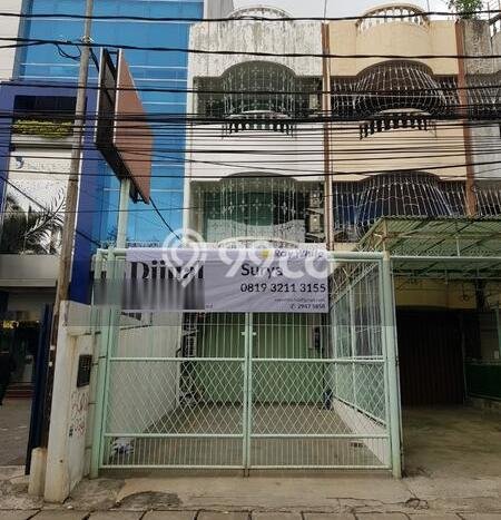Unit Ruko Dijual di Jakarta Pusat LT 144m2 & LB 525m2 Unit Ruko Dijual di Jakarta Pusat LT 144m2 & LB 525m2